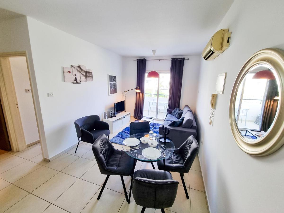 Seaside Heaven Apartment With Pool ラルナカ エクステリア 写真