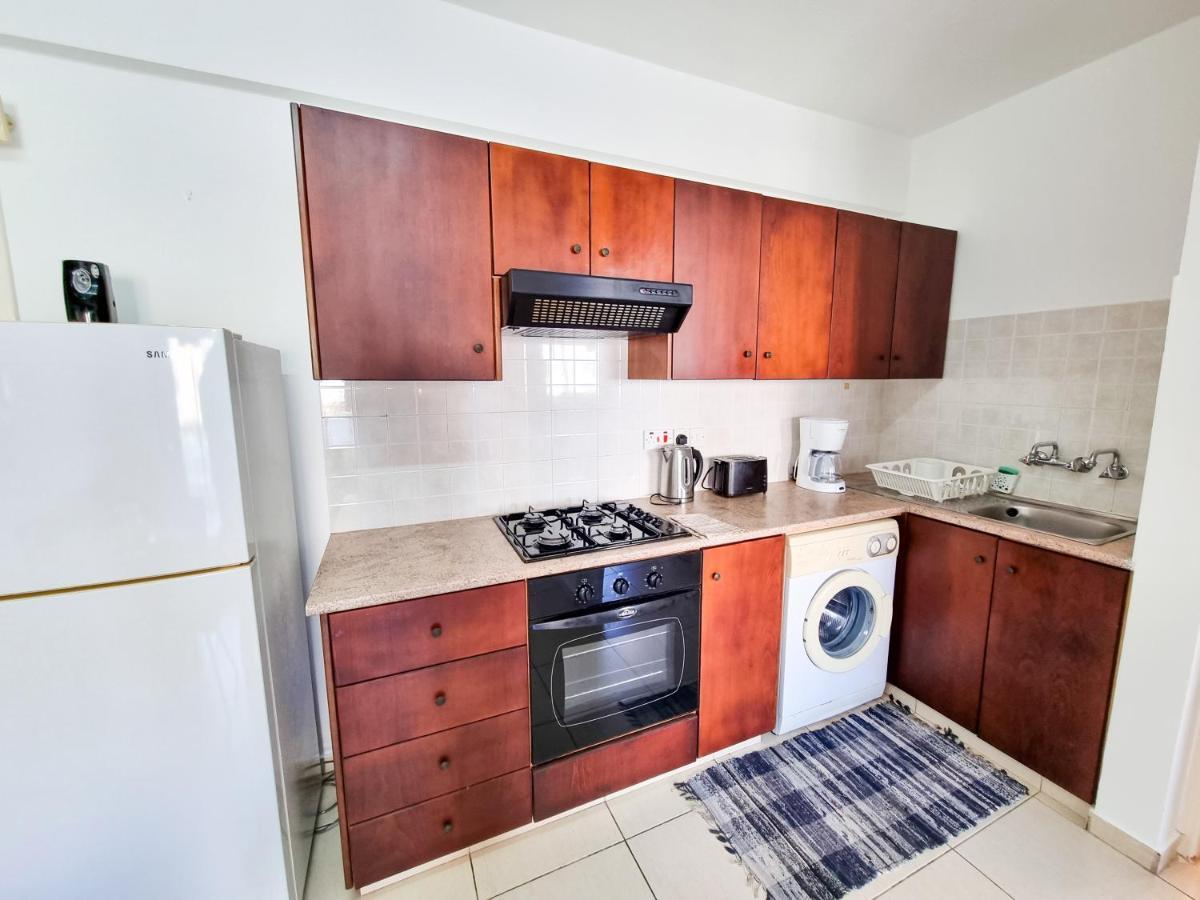 Seaside Heaven Apartment With Pool ラルナカ エクステリア 写真