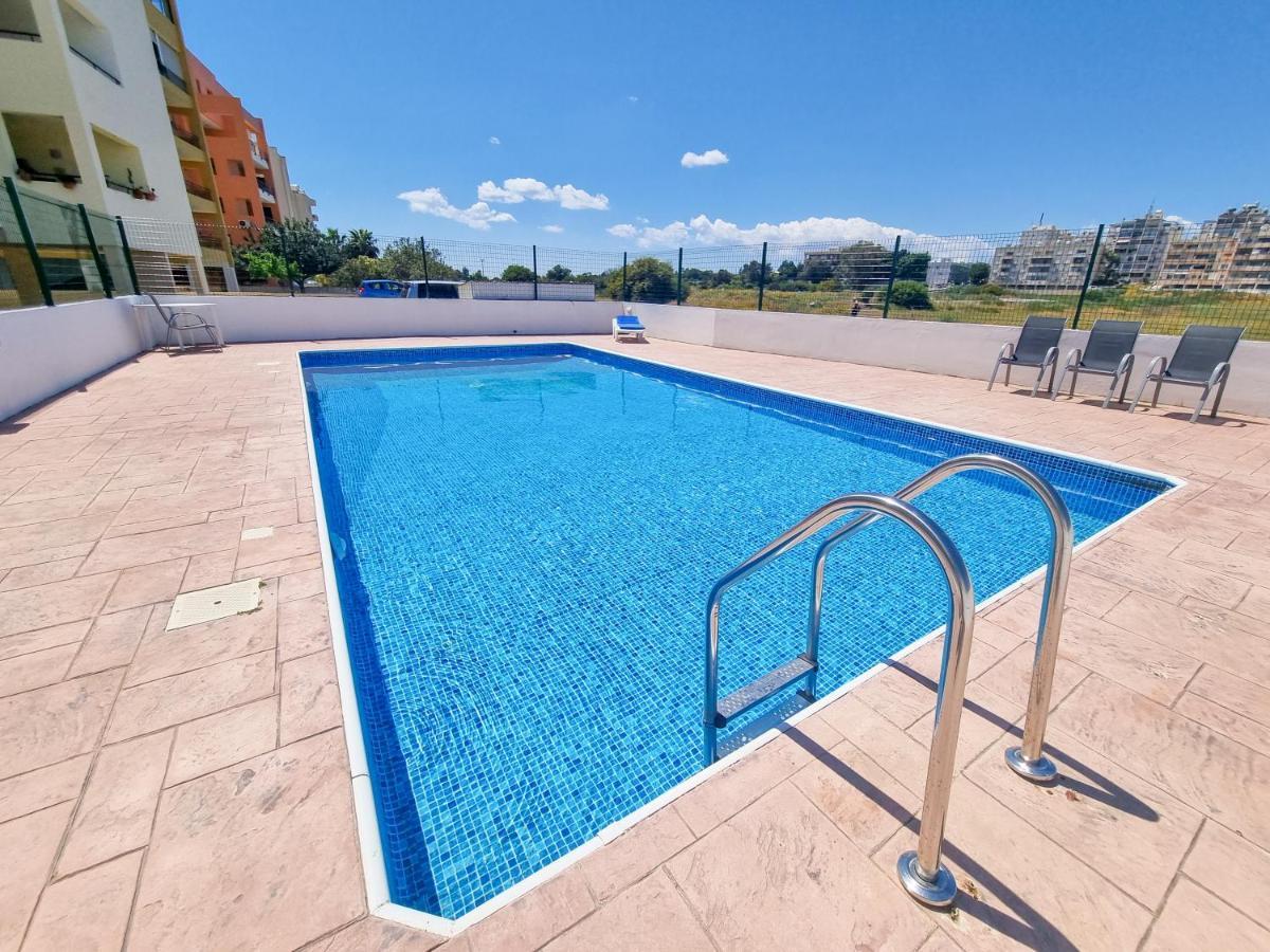 Seaside Heaven Apartment With Pool ラルナカ エクステリア 写真